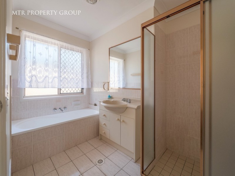 11 Springfield Place, Forest Lake QLD 4078