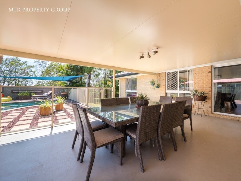 25 Solander Cct, Forest Lake QLD 4078