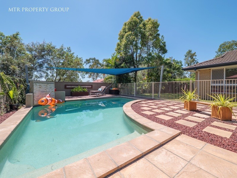 25 Solander Cct, Forest Lake QLD 4078