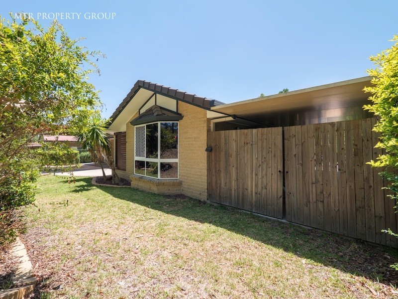 25 Solander Cct, Forest Lake QLD 4078