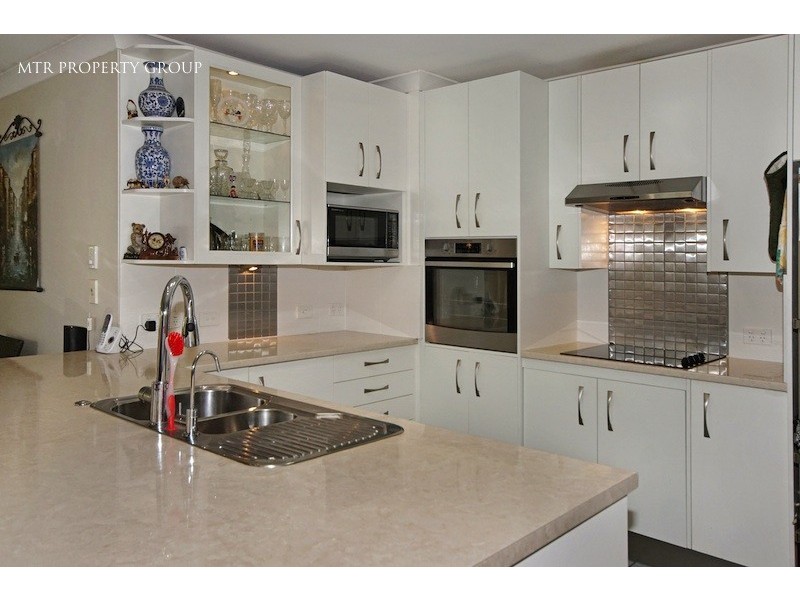 11 Tully Street, Forest Lake QLD 4078