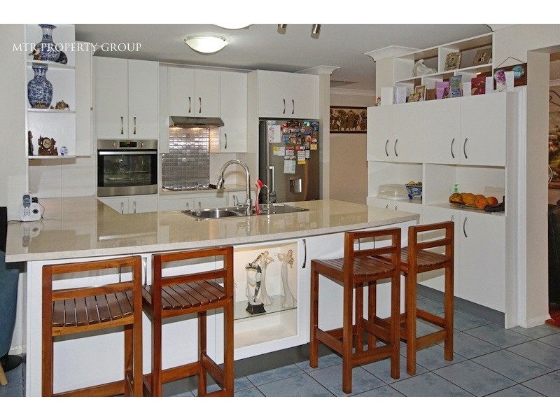 11 Tully Street, Forest Lake QLD 4078