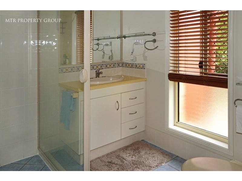 11 Tully Street, Forest Lake QLD 4078