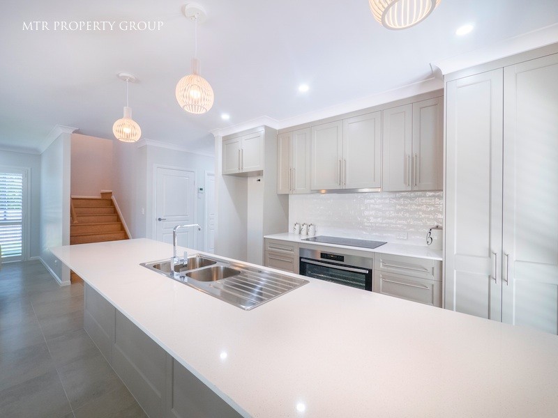 35 Renoir Crescent, Forest Lake QLD 4078