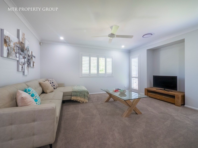 35 Renoir Crescent, Forest Lake QLD 4078