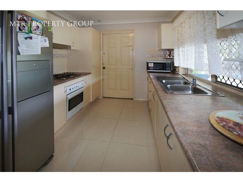 8 Whipbird Place, Doolandella QLD 4077