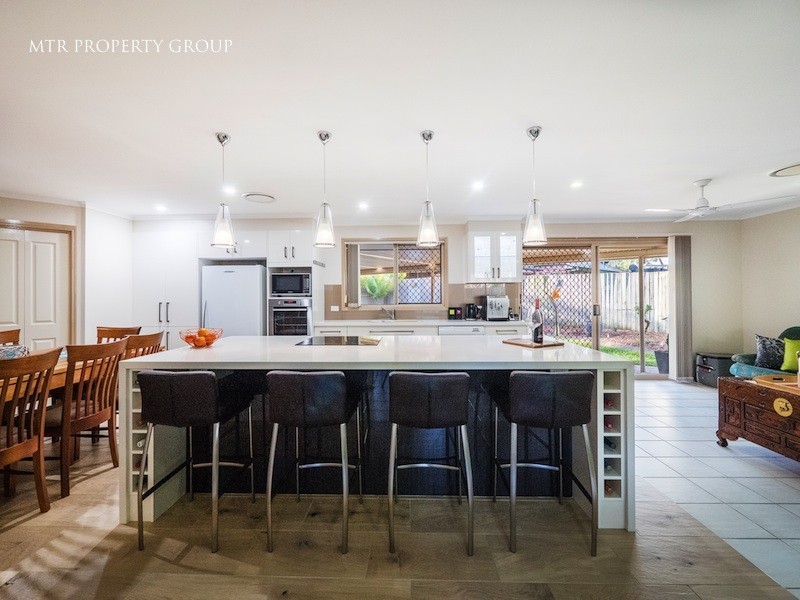 28 Glorious Way, Forest Lake QLD 4078