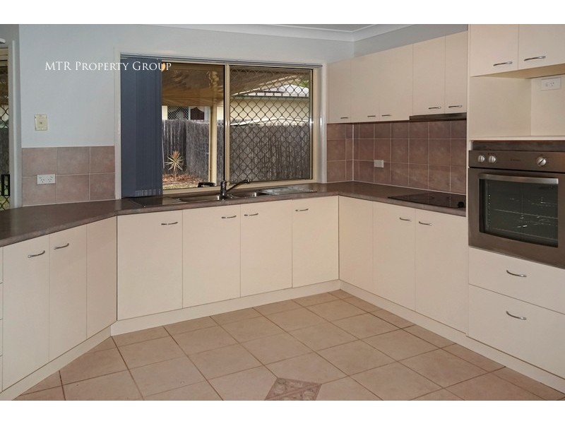 10 Tasman Place, Forest Lake QLD 4078