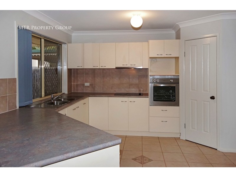 10 Tasman Place, Forest Lake QLD 4078