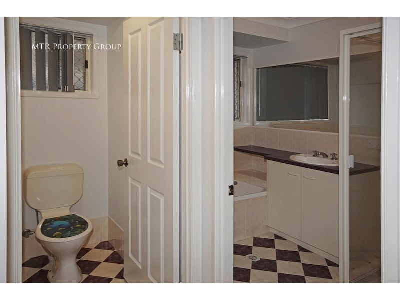 10 Tasman Place, Forest Lake QLD 4078