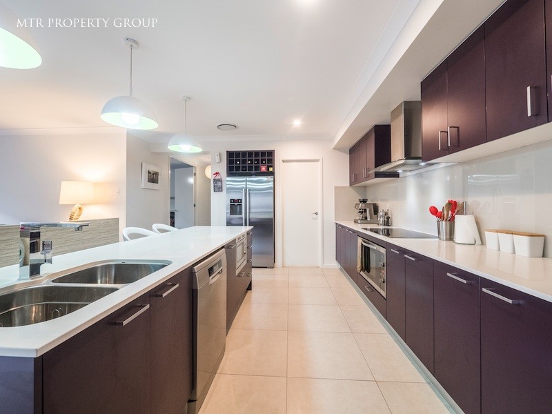 61 Laurel Street, Heathwood QLD 4110