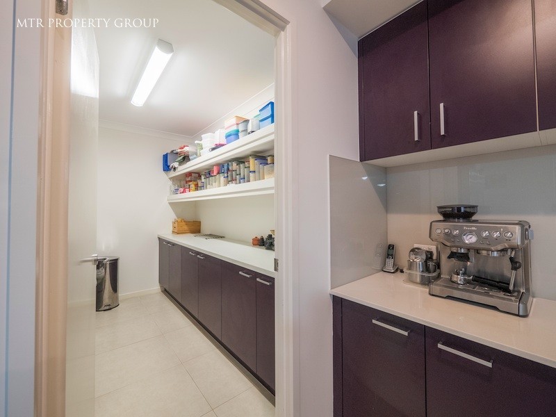 61 Laurel Street, Heathwood QLD 4110