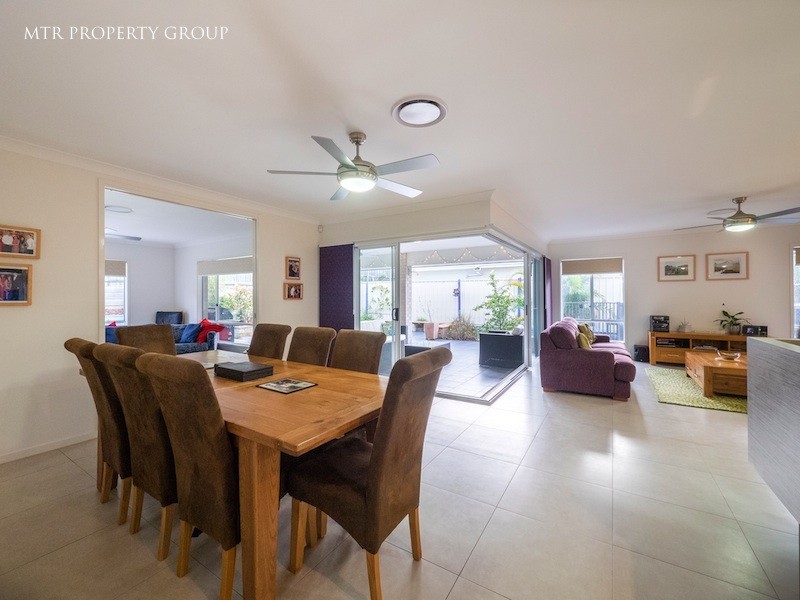 61 Laurel Street, Heathwood QLD 4110