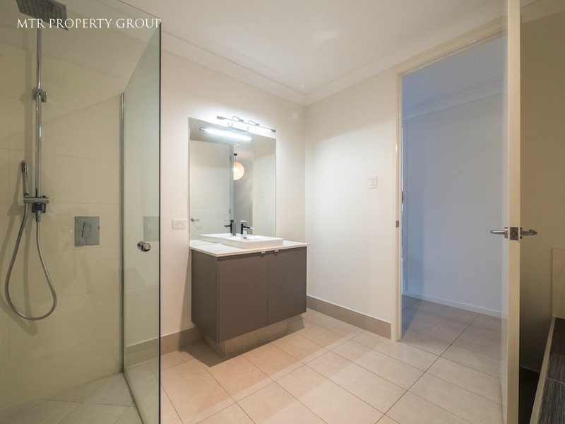 61 Laurel Street, Heathwood QLD 4110