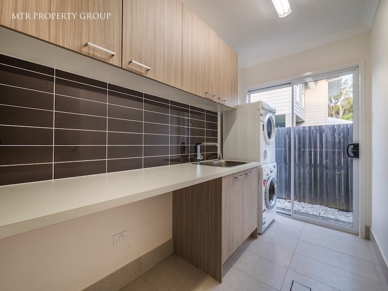 61 Laurel Street, Heathwood QLD 4110