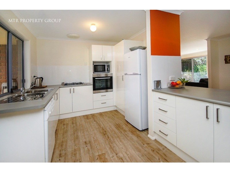 66 Rimu Crescent, Forest Lake QLD 4078