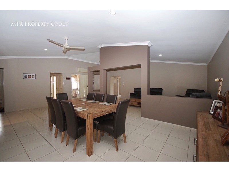 27 Carolina Parade, Forest Lake QLD 4078