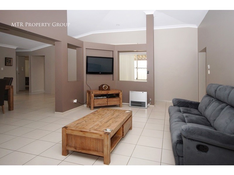 27 Carolina Parade, Forest Lake QLD 4078