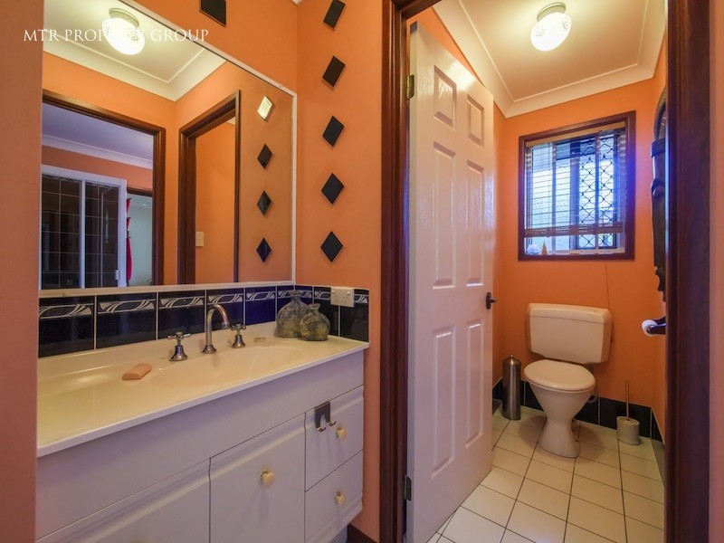 14 Bellthorpe Place, Forest Lake QLD 4078