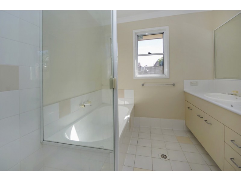 81 Alexandrina Circuit, Forest Lake QLD 4078