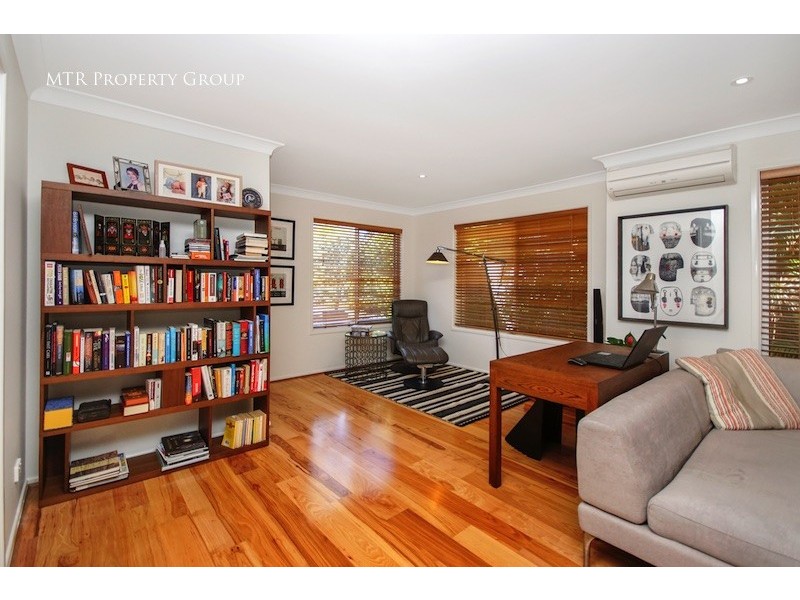 6 Beerwah Place, Forest Lake QLD 4078