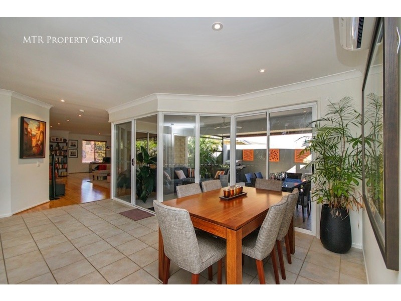 6 Beerwah Place, Forest Lake QLD 4078