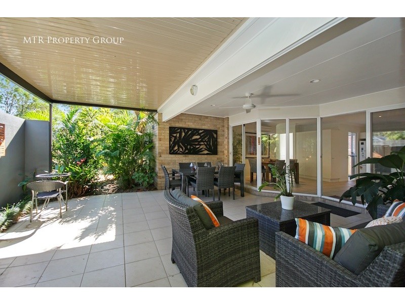 6 Beerwah Place, Forest Lake QLD 4078