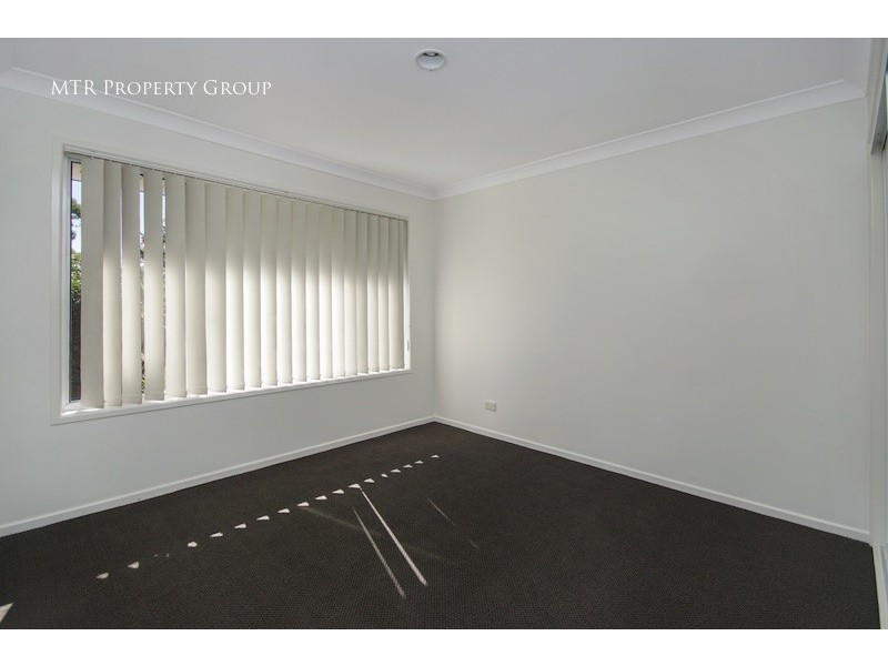 6 Beerwah Place, Forest Lake QLD 4078