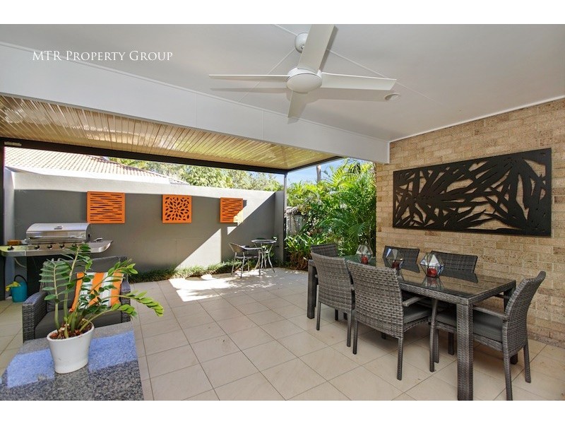 6 Beerwah Place, Forest Lake QLD 4078