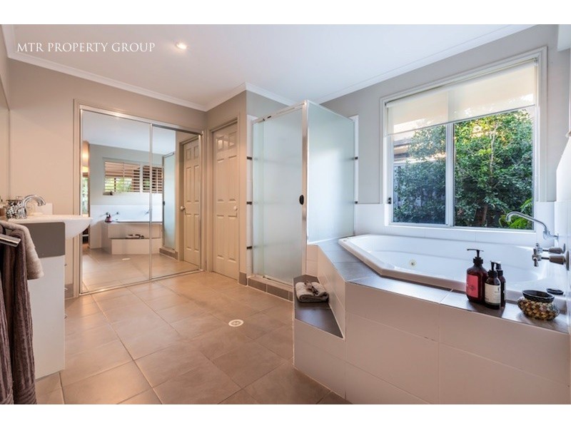 22 Cypress Street, Heathwood QLD 4110