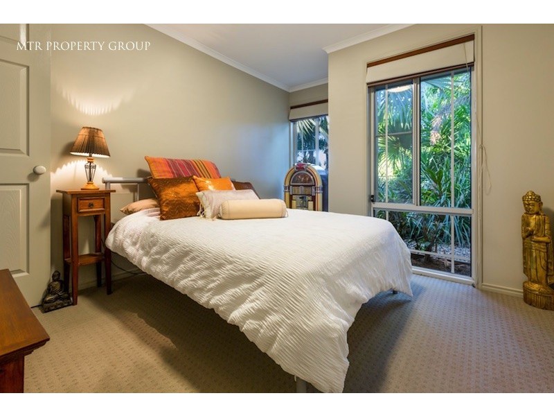 22 Cypress Street, Heathwood QLD 4110