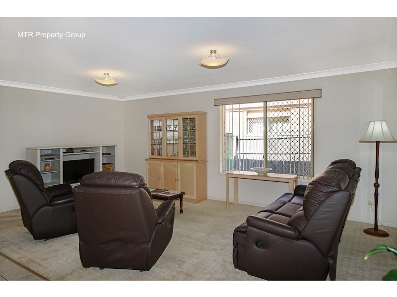 25 Serrata Circuit, Forest Lake QLD 4078