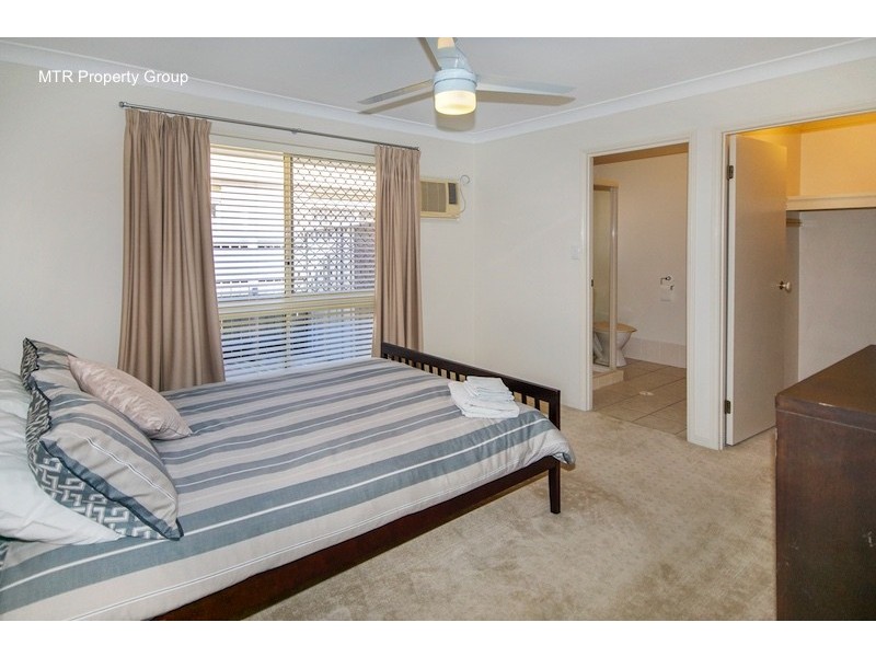 25 Serrata Circuit, Forest Lake QLD 4078