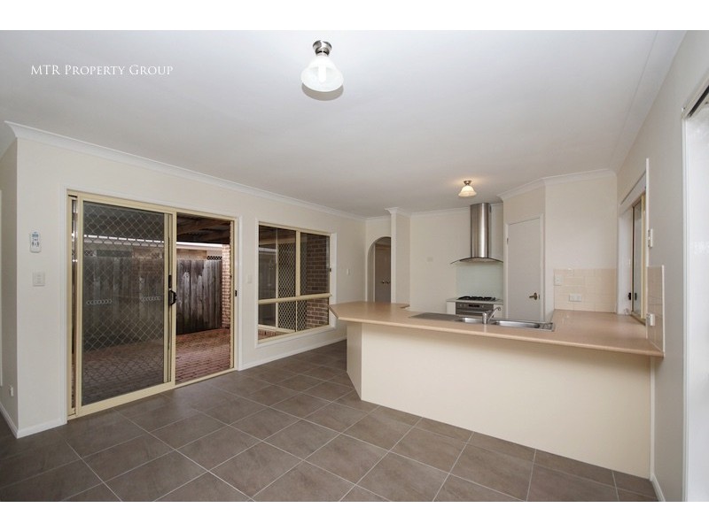 27 Rimu Crescent, Forest Lake QLD 4078