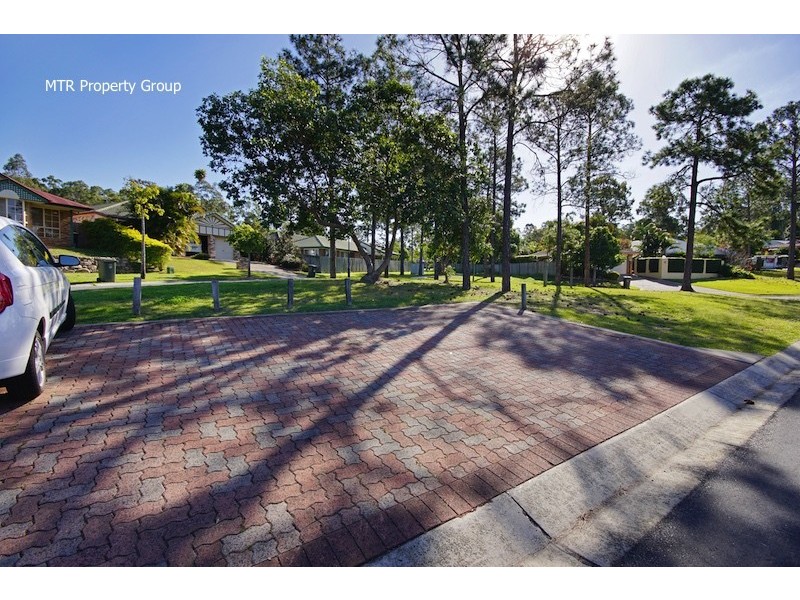 27 Rimu Crescent, Forest Lake QLD 4078