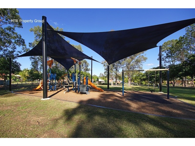 27 Rimu Crescent, Forest Lake QLD 4078