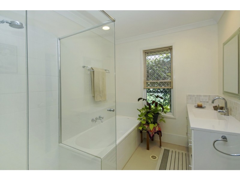 130 Laricina Circuit, Forest Lake QLD 4078