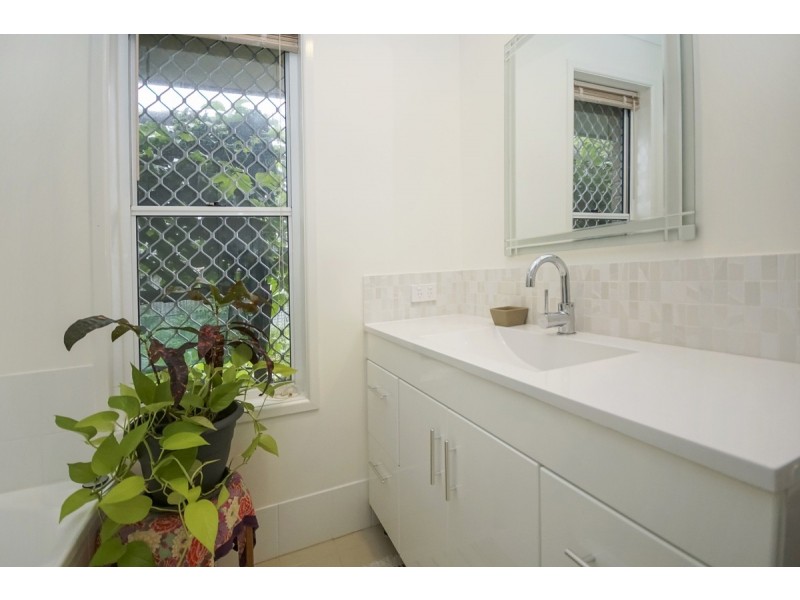 130 Laricina Circuit, Forest Lake QLD 4078