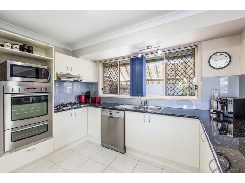 1 Terranora Place, Forest Lake QLD 4078