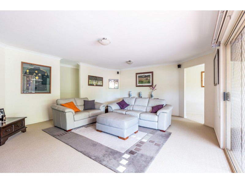 1 Terranora Place, Forest Lake QLD 4078