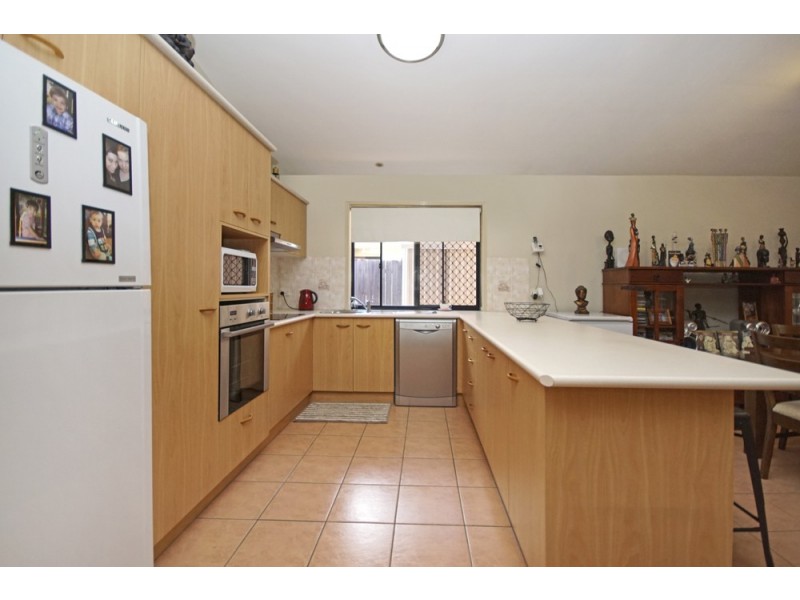 27 Centennial Way, Forest Lake QLD 4078