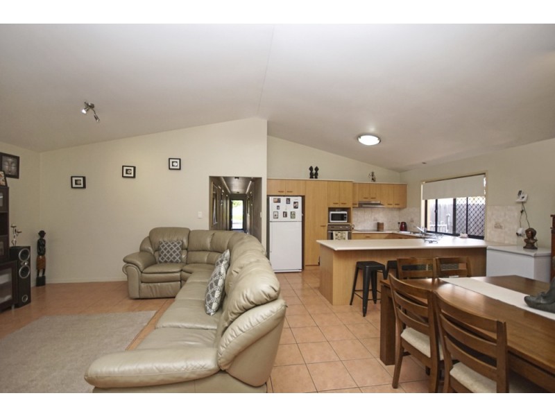 27 Centennial Way, Forest Lake QLD 4078
