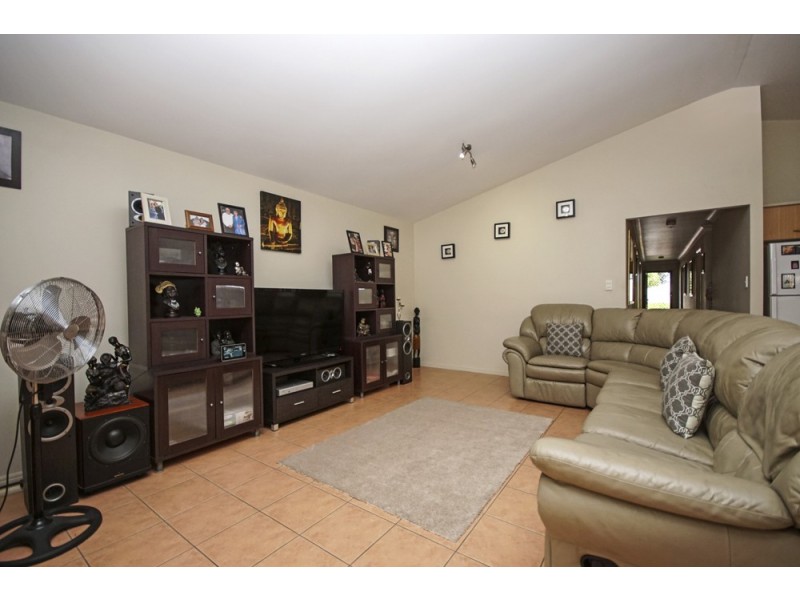 27 Centennial Way, Forest Lake QLD 4078