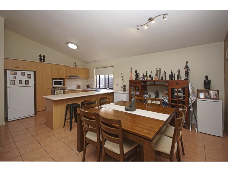 27 Centennial Way, Forest Lake QLD 4078