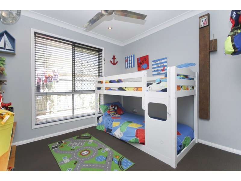 6 Cobaki Place, Forest Lake QLD 4078