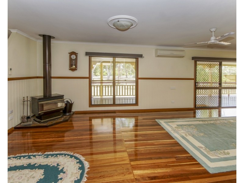 86 Devries Road, Pallara QLD 4110