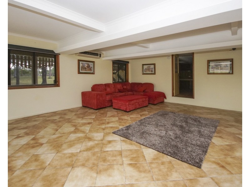 86 Devries Road, Pallara QLD 4110