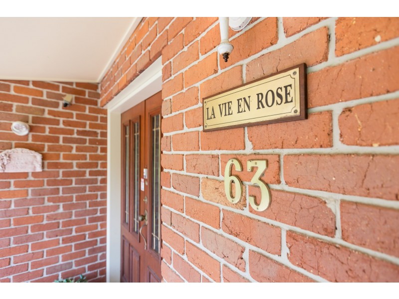 63 Renoir Crescent, Forest Lake QLD 4078