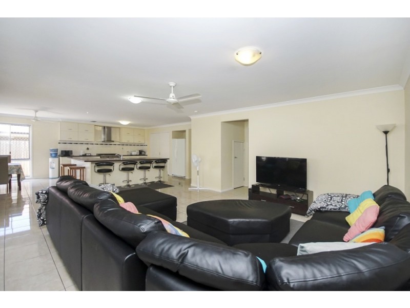4 Eungella Terrace, Forest Lake QLD 4078