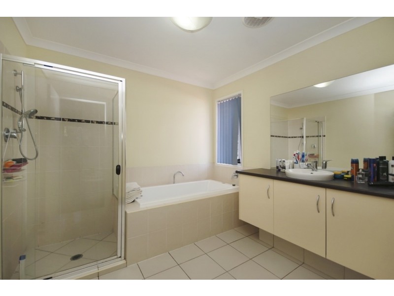 4 Eungella Terrace, Forest Lake QLD 4078
